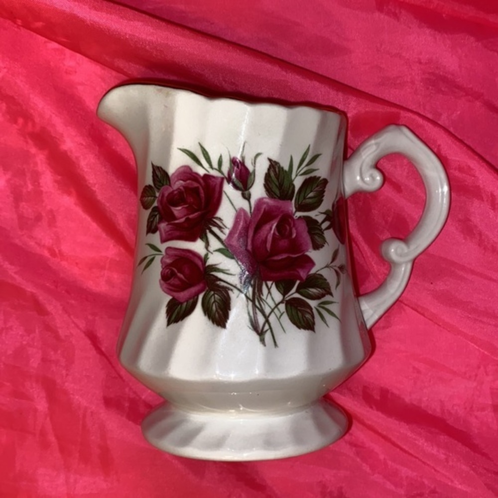 Vintage Woods Ironstone Ware Rose Royal China milk cream cup Gold made England
